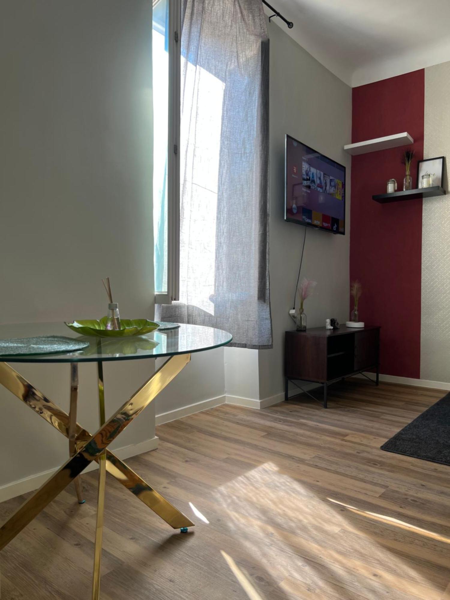 Studio, Plein Coeur De Marseille Apartment Ngoại thất bức ảnh